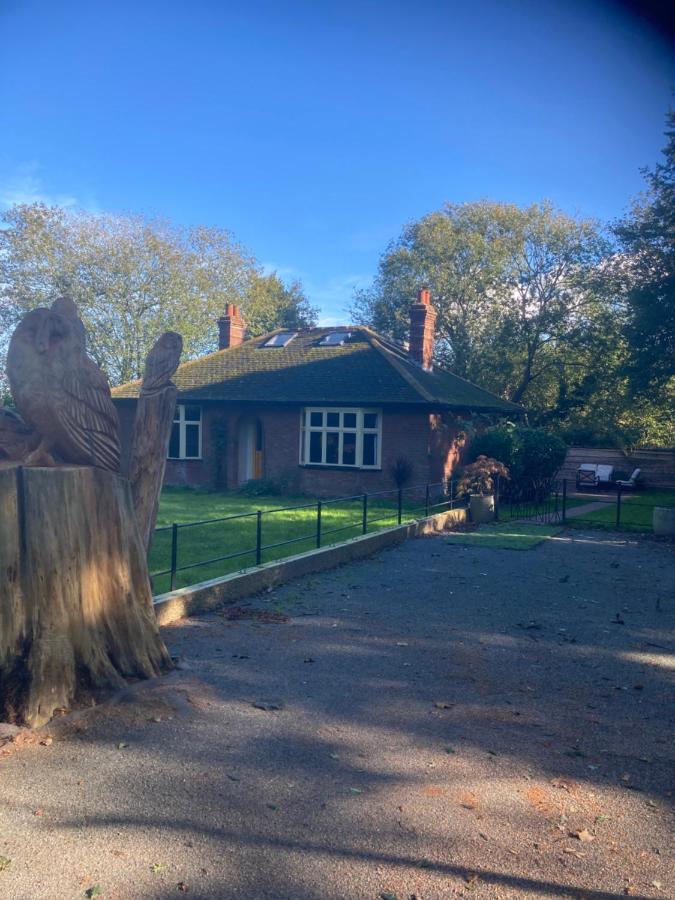 Woodland Retreat, Market Lane, Blundeston, Lowestoft エクステリア 写真